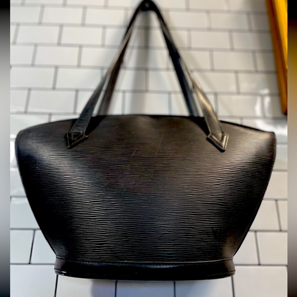 Louis Vuitton Handbags - Vintage LV St Jacques 1998